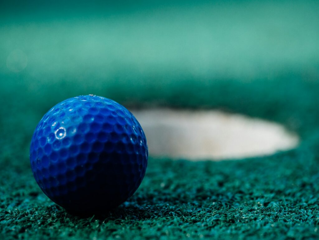Do Professional Golfers Prefer Certain Ball Colors?