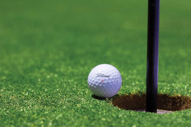 ​What Is a Golf Ball Distance Calculator?